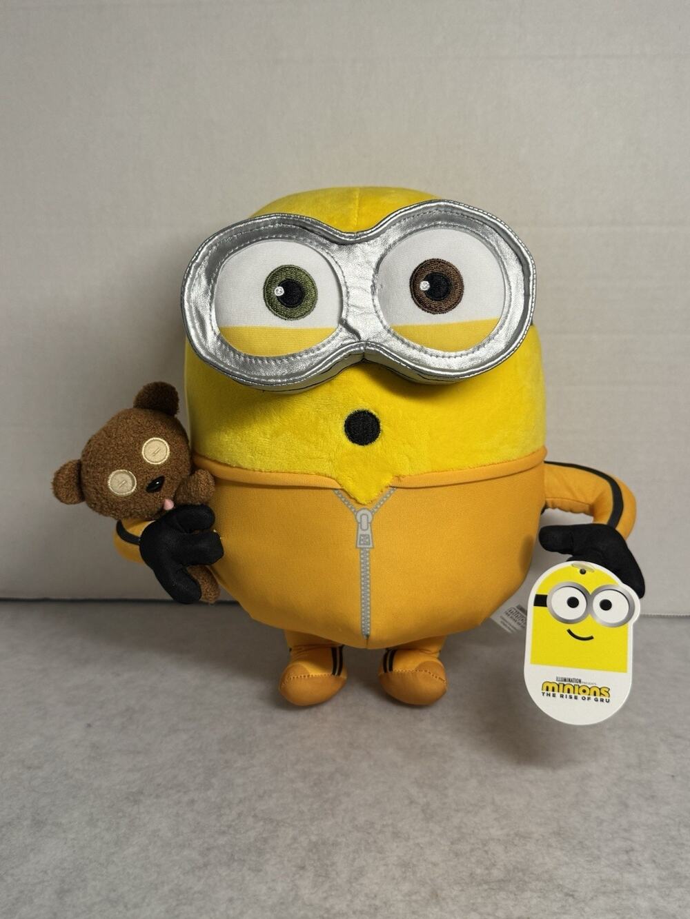 Minions Bob with Teddy Bear Plush Toy 10 inch Illumination Rise Of Gru Ninja
